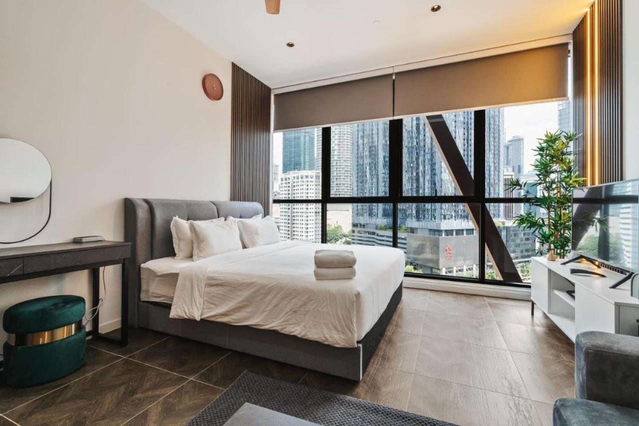 קואלה לומפור Scarletz Suites Klcc By Luxe Suites מראה חיצוני תמונה