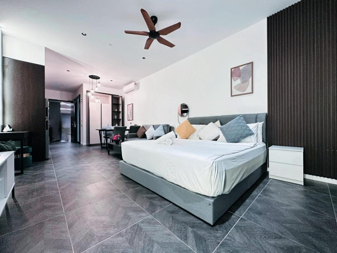 קואלה לומפור Scarletz Suites Klcc By Luxe Suites מראה חיצוני תמונה